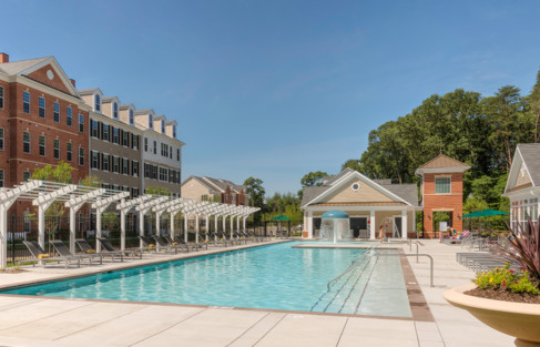 Resort-style pool at Creekstone Village apartments in Pasadena, MD